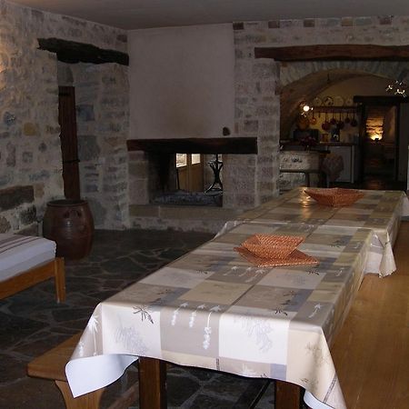 La Bergerie Bed and Breakfast Sainte-Eulalie-de-Cernon Exteriör bild